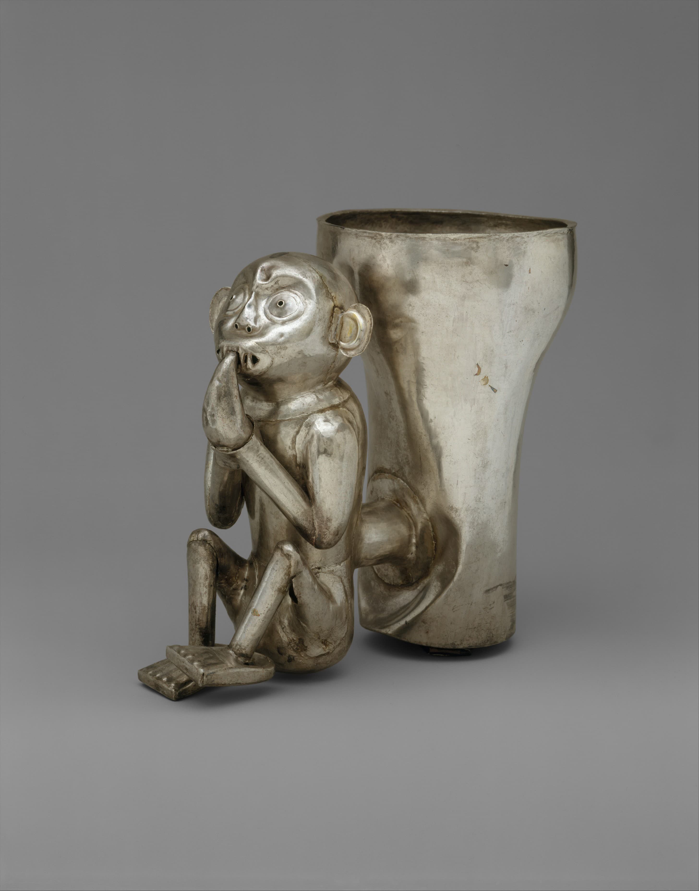 Chimú artist(s) — Double-chambered vessel with monkey
